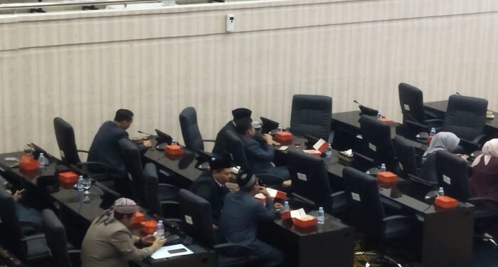 Sidang Paripurna DPRD Karawang, Legislator Komisi IV Minta Bupati Naikan Index Pendidikan