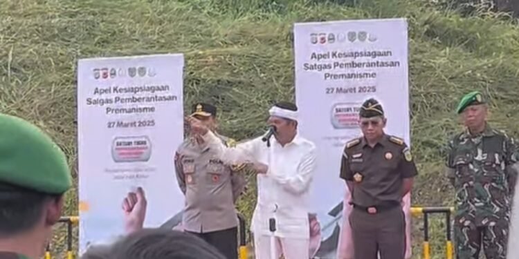 Guberur Jabar Dedi Mulyadi Gelar Apel Siaga Pungli dan Premanisme di KIIC Karawang
