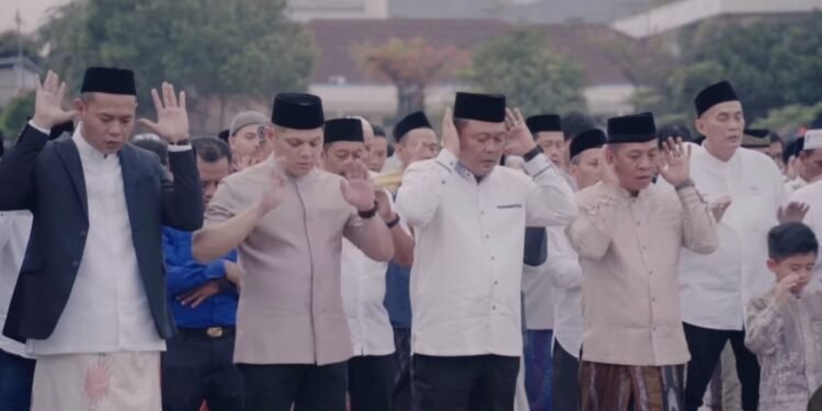 Momen Idulfitri 1446 Hijriyah Bupati Aep Ajak ASN Bekerja Amanah Penuh Tanggung Jawab Untuk Karawang Maju