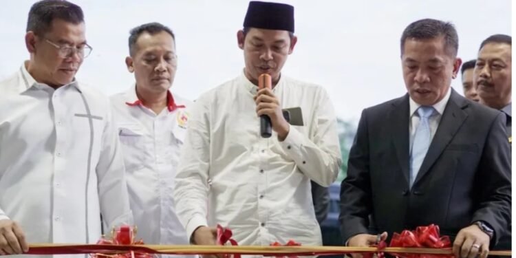 Usai Meresmikan Gedung Anggar Bupati Aep Berpesan IKASI Dapat Meraih Prestasi Buat Karawang