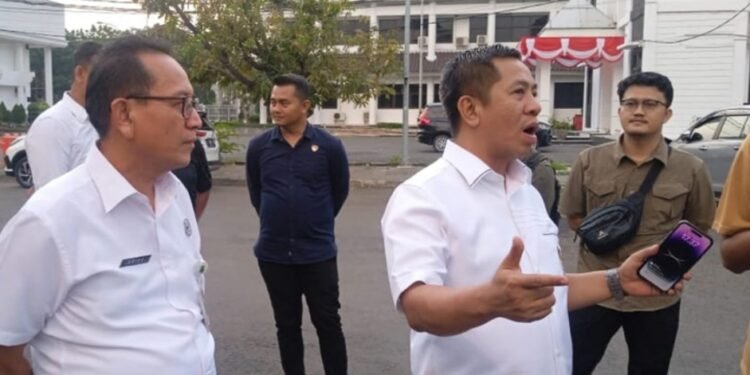KMG Desak Bupati Karawang Aep Syaepuloh Sidak Proyek Pertamanan dan Kanstin Median Jalan DLHK