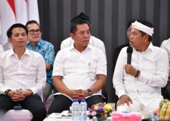 Gubernur Jabar Puji Langkah Bupati Karawang Aep Syaepuloh Tangani Kalangligar