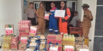 Pertamina Hulu Energi (PHE) ONWJ Salurkan Sembako Kepada Terdampak Banjir di Desa Sedari Cibuaya